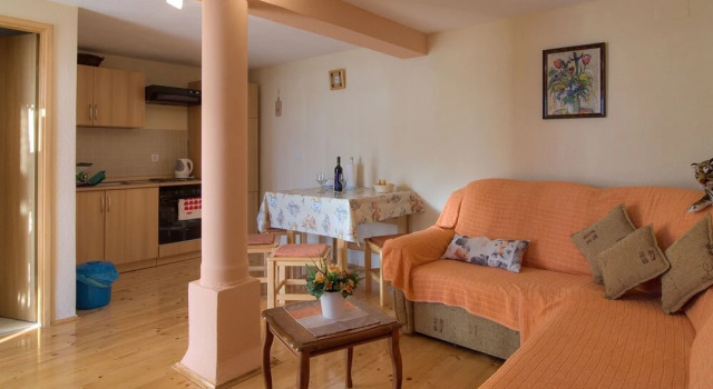 Fantastic two Storey Holiday Home With Beautiful Garden, Amazing Panoramic View, Book Hotel Stolac Lika-Senj County