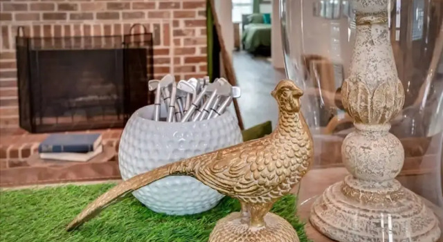 Southern Luxury Retreat Augusta Nat l Golf Vibes, Book Feriehus Hoteller i Augusta med parkering, nær Trinity Hospital, Parkering