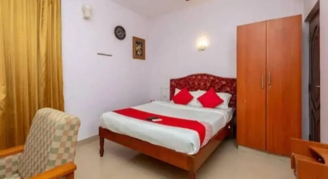 Five stones By Terra Hotel Mogappair