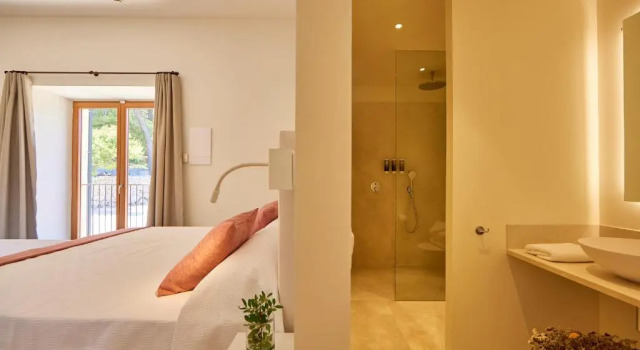 Junior suite z widokiem na góry Finca Son Cladera