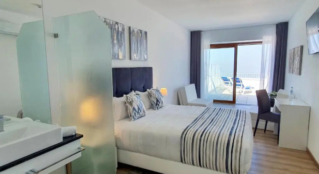 Полулюкс с видом на море Miramar Hotel Spa & Apartments