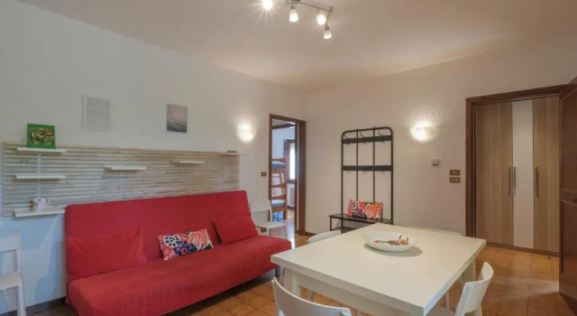 Villa Ida - 2 bedrooms apartment with private garden, Забронировать Апартаменты/квартира Апартаменты Колумбария Сирмионе, Апартаменты/квартира