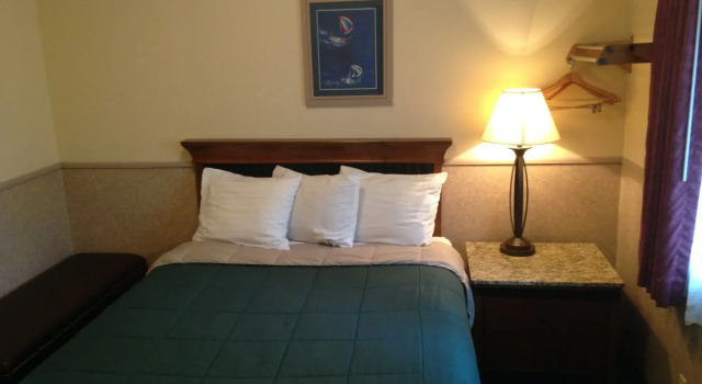 Silver Spruce Inn