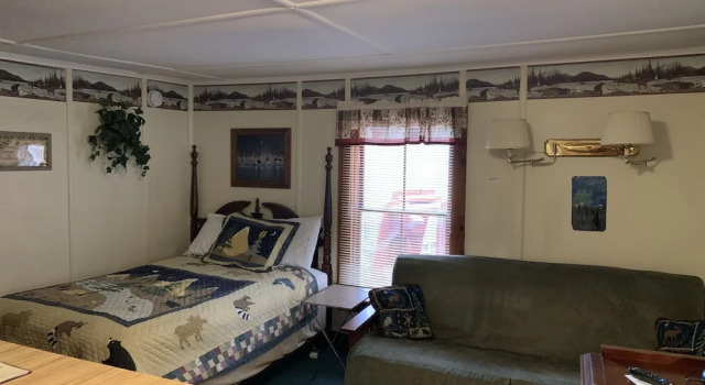 Семейный коттедж Дуплекс Carroll Motel & Cottages