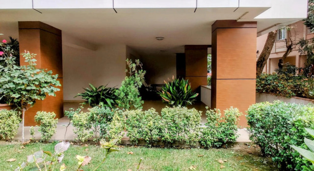 Lovely Flat With Central Location in Kadikoy, Varaa Hotelli Hotellit Marmara-alue pysäköinnillä, Pysäköinti