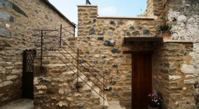 HomeRez - Country House The Old Market Street, Забронировать Апартаменты/квартира Анатоли East Crete