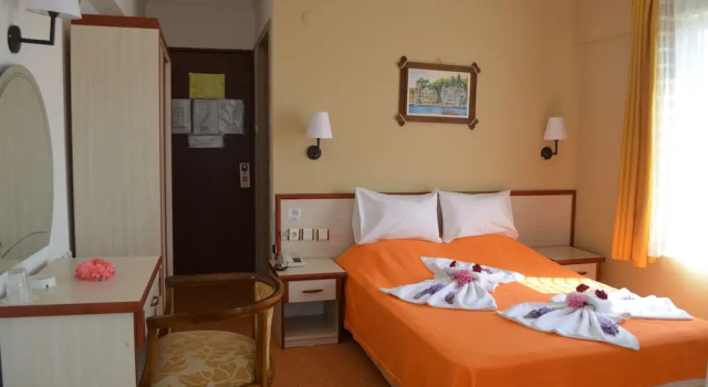Одноместный номер Economy с балконом Megas Hotel