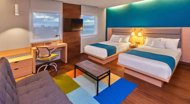 Люкс Standard City Express Suites Silao Aeropuerto