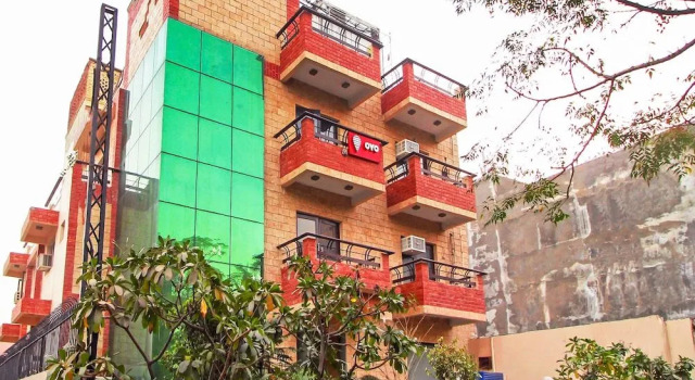 OYO 5106 HKS Residency
