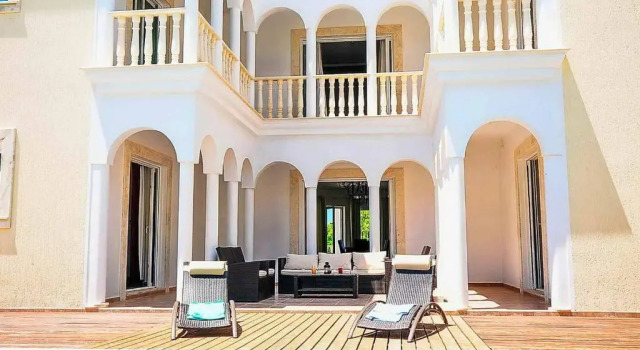 Mansion View