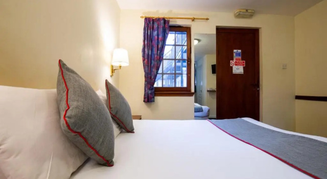 Номер Standard Longforgan Coaching Inn