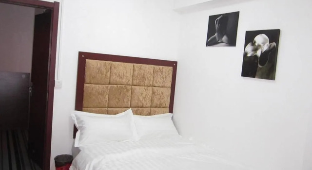 Weishaoye Hotel (Xi'an Ming City Wall West Gate Airport Bus branch), Boek Hotel Hotels in Shaanxi met parkeren, Parkeren