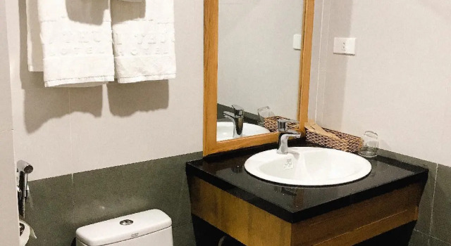 Трёхместный номер Standard Hoài Thương Hotel