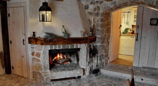 Holiday home Olea, Varaa Hotelli Hotellit Kvarner Islands uima-altaalla, Uima-allas