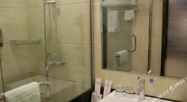 Yilong Ruiyun Hotel (Jinan Shanghe Fumin Road Baida Shopping Plaza), Prenota Hotel Shanghe Shandong