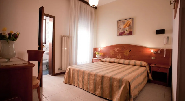 Standard Einzel Zimmer mit Balkon Hotel Ideal Sottomarina