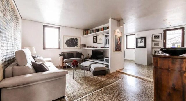 Venice Glass Apartment, Забронировать Апартаменты/квартира Санта-Кроче Венеция, рядом с Accademia Bridge