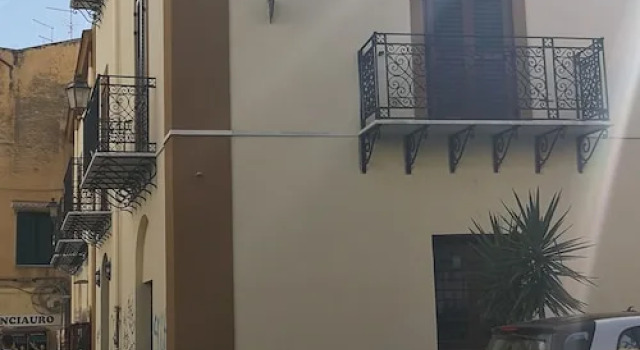 Isidea Home Olivella, Забронировать Отель Отели Палермо с парковкой, рядом с Кафедральный собор, Парковка