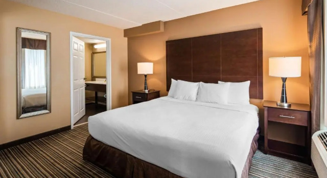 Номер Standard Wingate by Wyndham Harrisburg Near Hershey