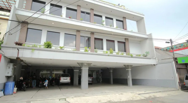 Airy Cicendo H Akbar 12 Bandung, Reservar Hotel Hotéis em Bandung com pequeno-almoço, perto de Bandung Indah Plaza, Café da manhã