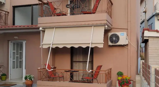Nini's House 1