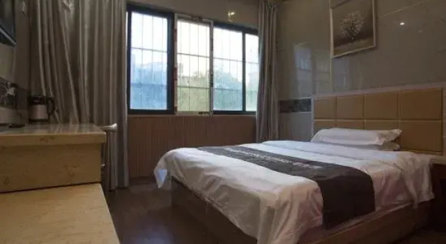 Zhuzhou Xizi Hotel (Hongqi Square)