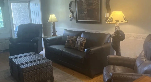 Коттедж Riverside 605 2bd Condo With Mountains View Private Balcony 2 Bedroom Home by RedAwning
