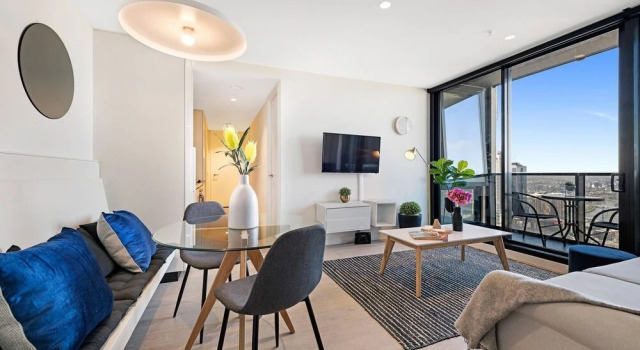 Melbourne City Centre Designer 2bedroom Apt Vme398, Забронировать Отель Отели Мельбурна с бассейном, рядом с Scots Church, Бассейн