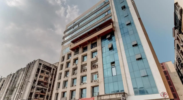 Hotel Pearl's BKC Inn- Near Trade Centre, Visa Consulate