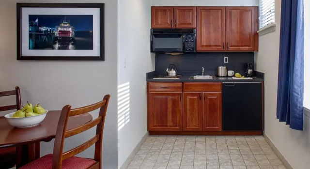 Run of House Federal City Inn & Suites