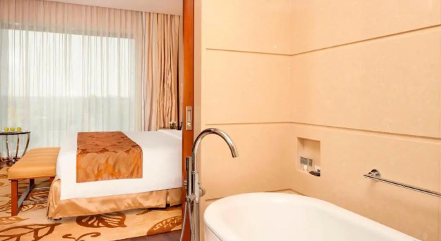 Люкс Courtyard by Marriott Kochi Airport