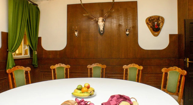 Hotel Tisza, Book Hotel Szolnok 