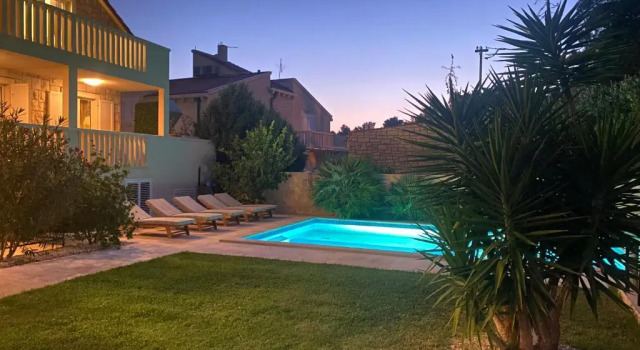 Двухместный номер Luxury с видом на бассейн Villa Mediterranea