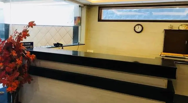 Hotel Sukhvas, Забронировать Отель Отели штата Кералы с парковкой, Парковка