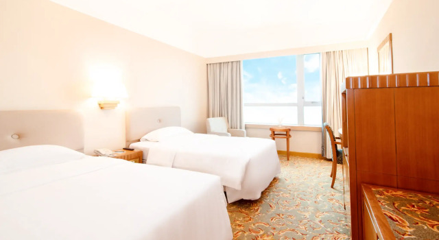 Golden Crown China Hotel