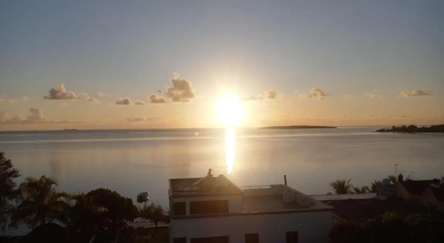 Двухместный номер Standard с балконом и с видом на море Orient Guesthouse Auberge