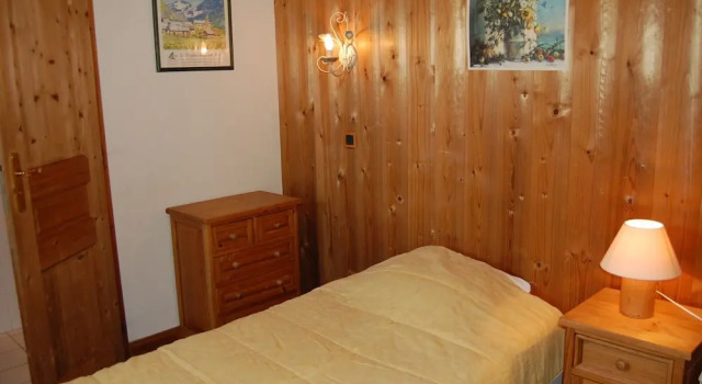 Beautiful Chalet in Champagny-en-vanoise With Sauna, Забронировать Шале Шампани-ан-Вануаз Ла-Плань-Тарантез, рядом с Горнолыжный подъемник Раффор