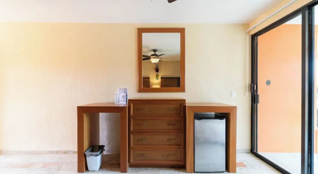 Четырёхместный номер Standard Hotel Playa Del Sol