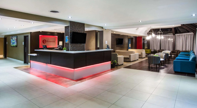 Ramada by Wyndham Jacksons Point, Varaa Hotelli  