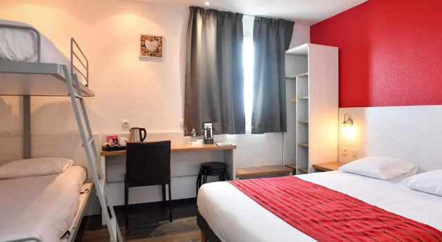 Номер Standard Brit Hotel Confort Saint-Lô