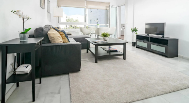 PR45- Beach front apartment Puerto Banus, Забронировать Апартаменты/квартира Отели Марбелья с бассейном, рядом с Художественный музей Ralli, Бассейн