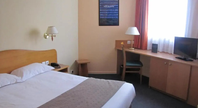 Номер Standard Logis Hotel LEmbarcadère