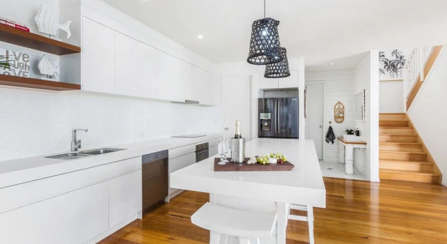 Salt Beach House 22