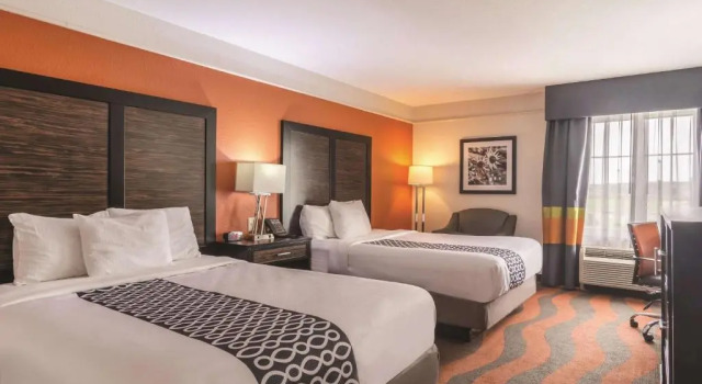 Четырёхместный номер Standard La Quinta by Wyndham Prattville
