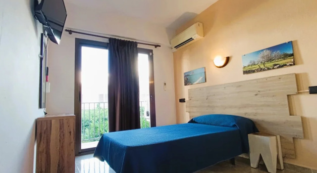 Одноместный номер Standard с балконом Hostal Horizonte