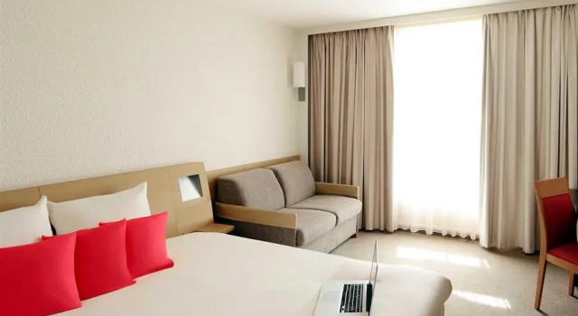 Номер Standard Novotel Breda