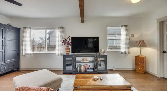 Colorado Springs Home: Balcony w/ Mountain Views!, Забронировать Дом для отпуска Колорадо-Спрингс Колорадо, рядом с Колорадский колледж