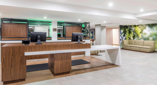 Hampton Inn Atlanta-Marietta, Boek Hotel Hotels in Georgia met parkeren, Parkeren