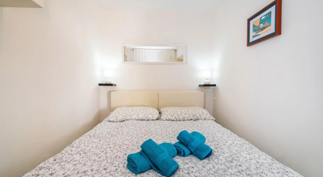 Stunning Apartment in Obrovac, Meka Draga With Wifi and 2 Bedrooms