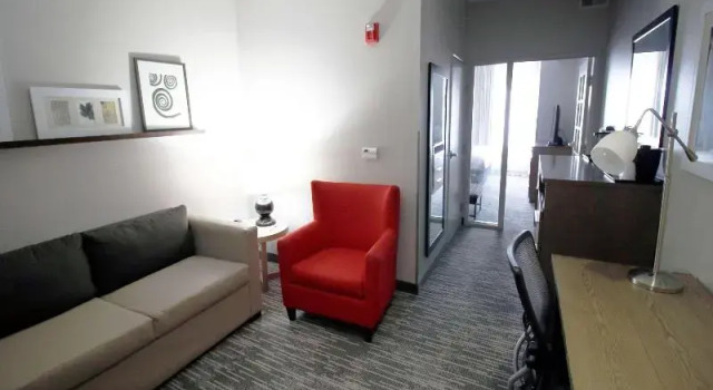 Люкс с видом на город Country Inn & Suites by Radisson, Council Bluffs, IA